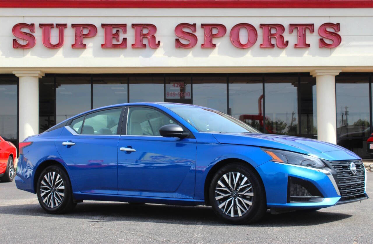 2025 NISSAN Altima