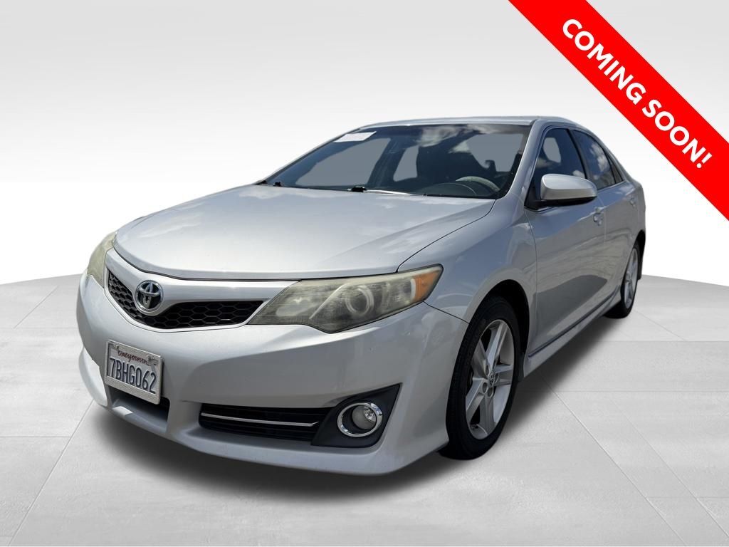 2013 TOYOTA Camry