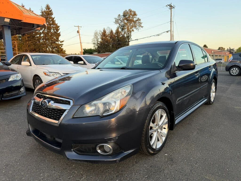 2013 SUBARU Legacy
