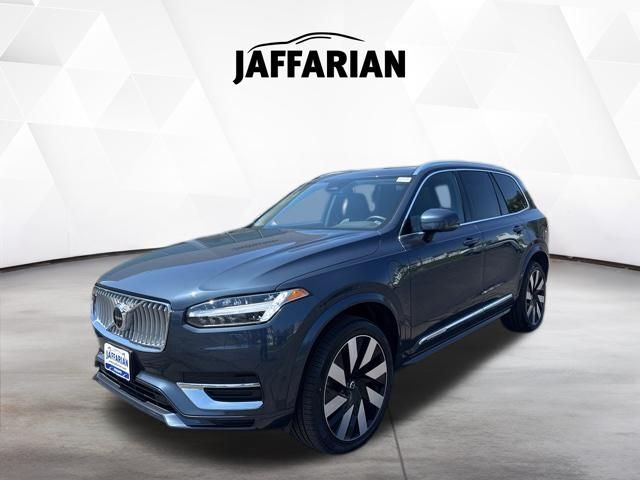 2024 VOLVO XC90