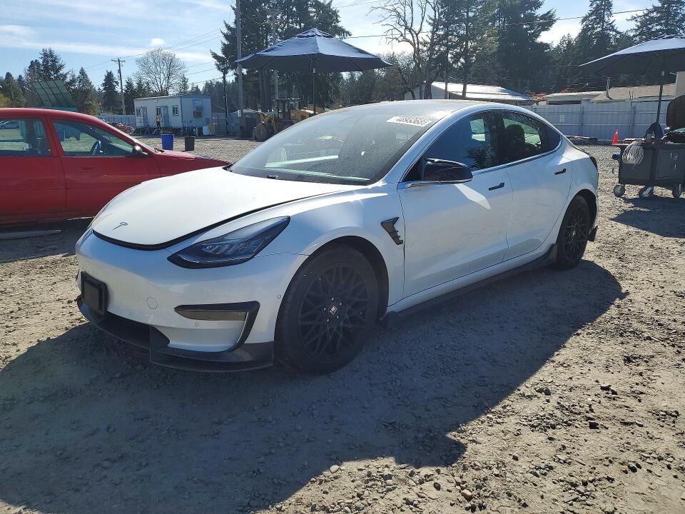 2020 TESLA Model 3
