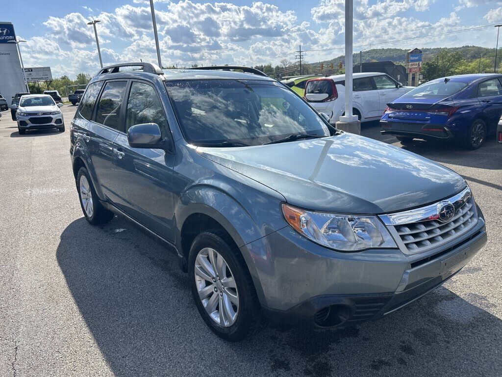 2013 SUBARU Forester