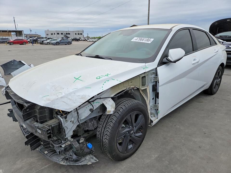 2023 HYUNDAI Elantra