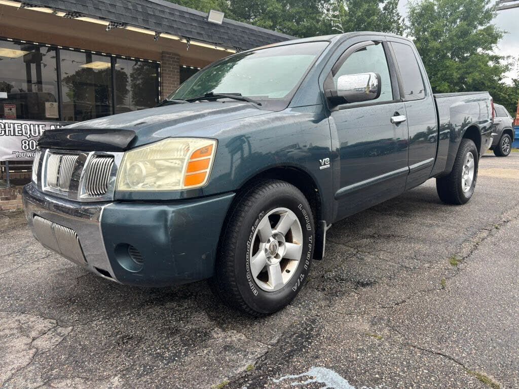 2004 NISSAN Titan