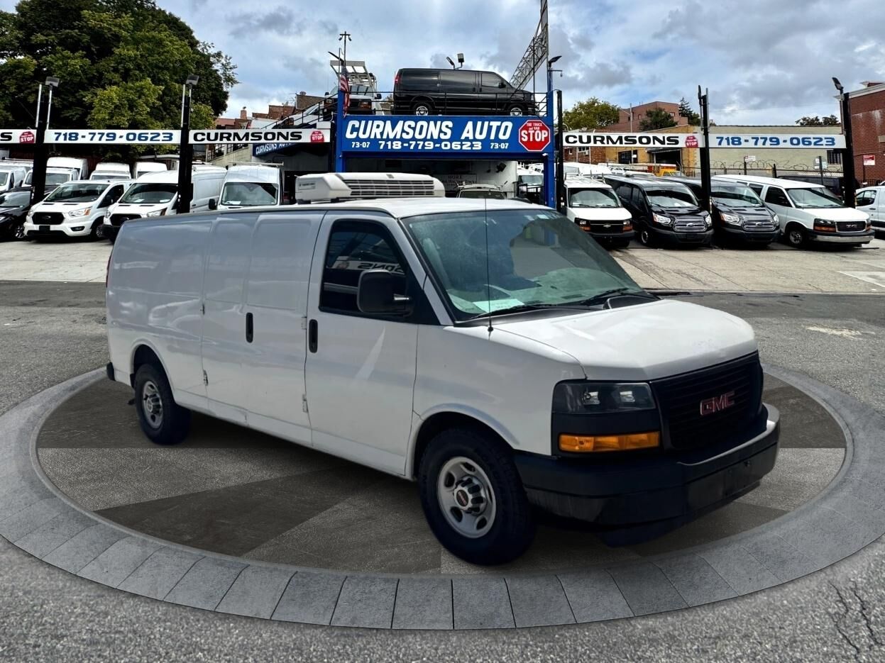 2018 GMC Savana