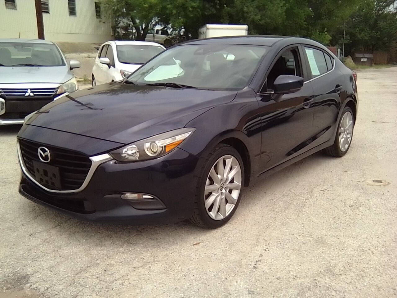 2017 MAZDA Mazda3