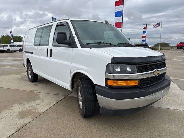 2021 CHEVROLET Express