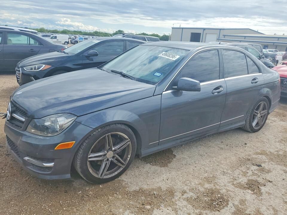 2014 MERCEDES-BENZ C-Class