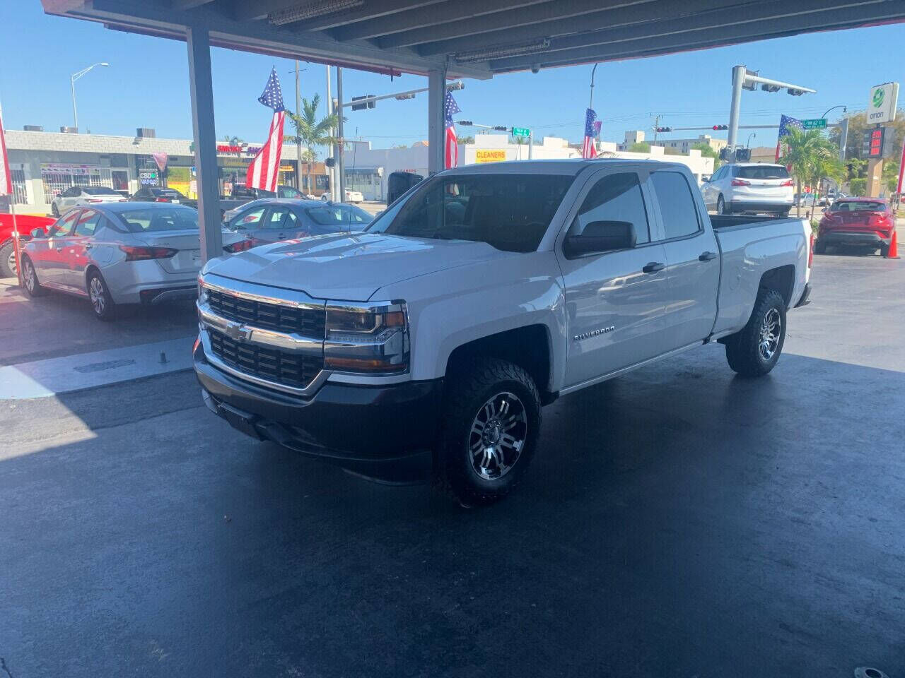 2018 CHEVROLET Silverado
