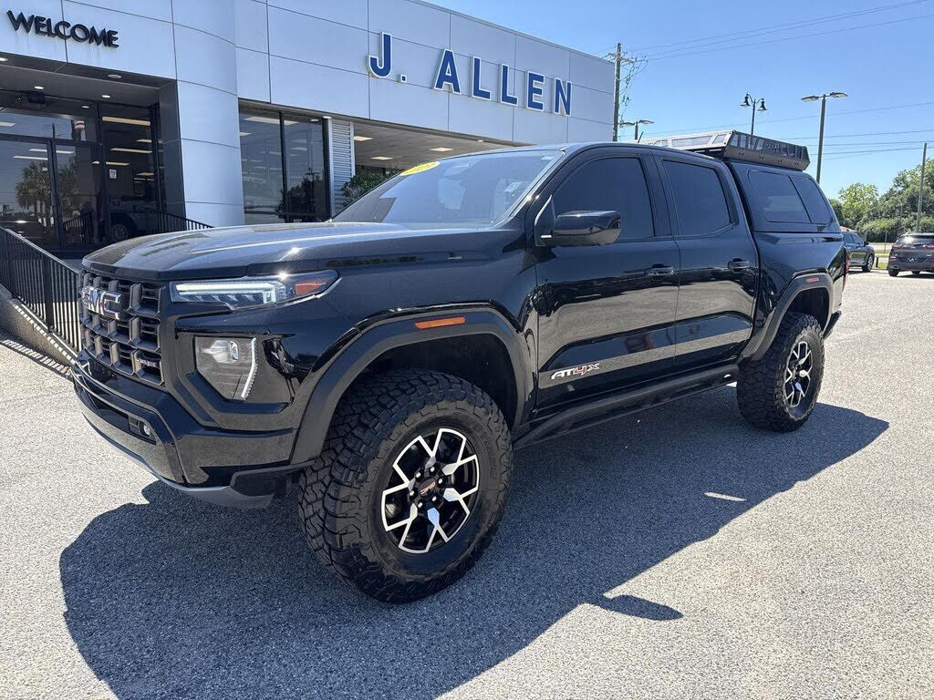 2023 GMC Canyon