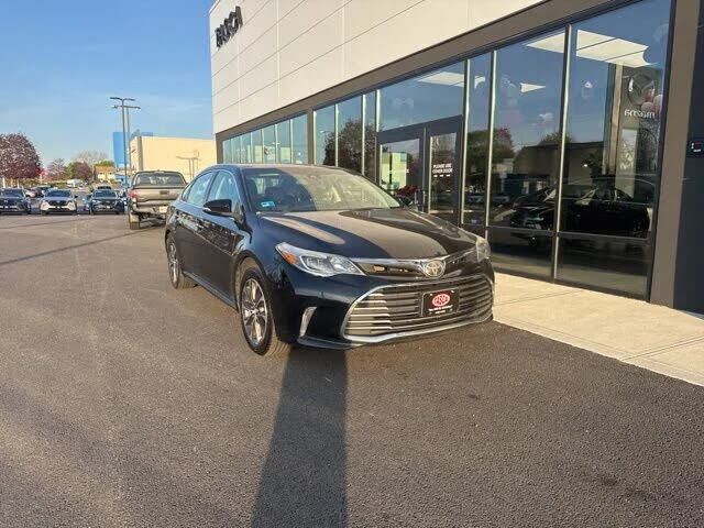 2017 TOYOTA Avalon