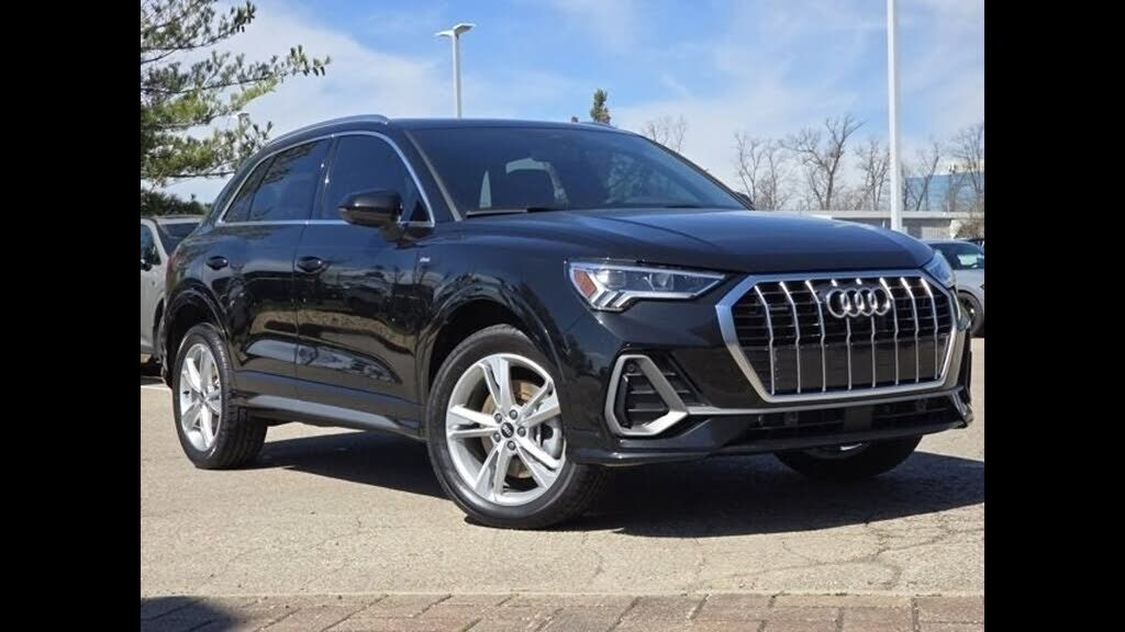 2022 Audi Q3