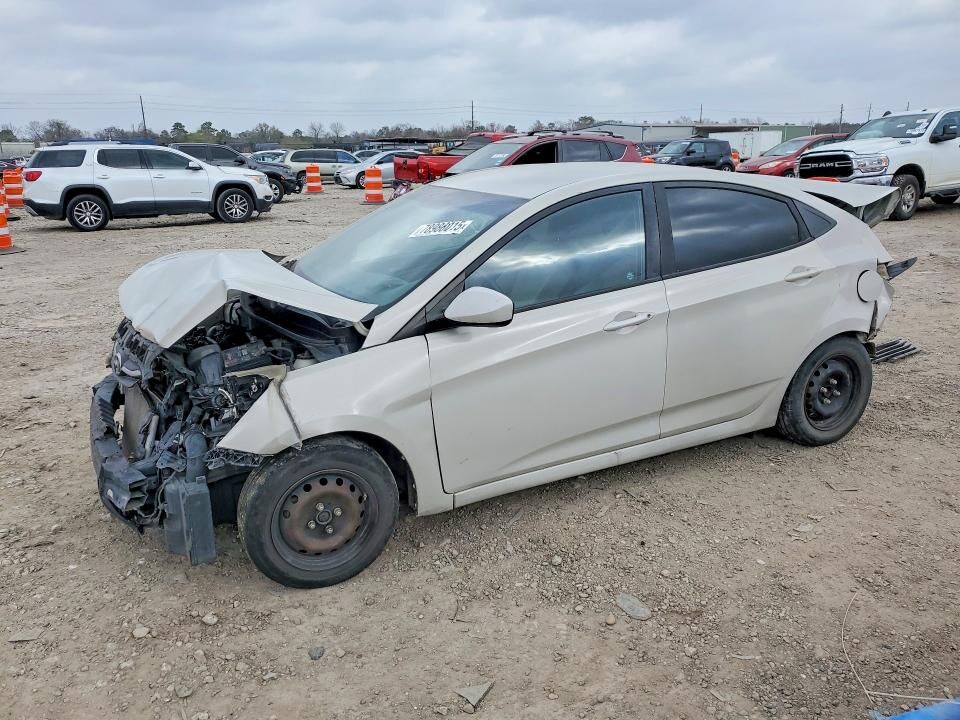 2016 HYUNDAI Accent