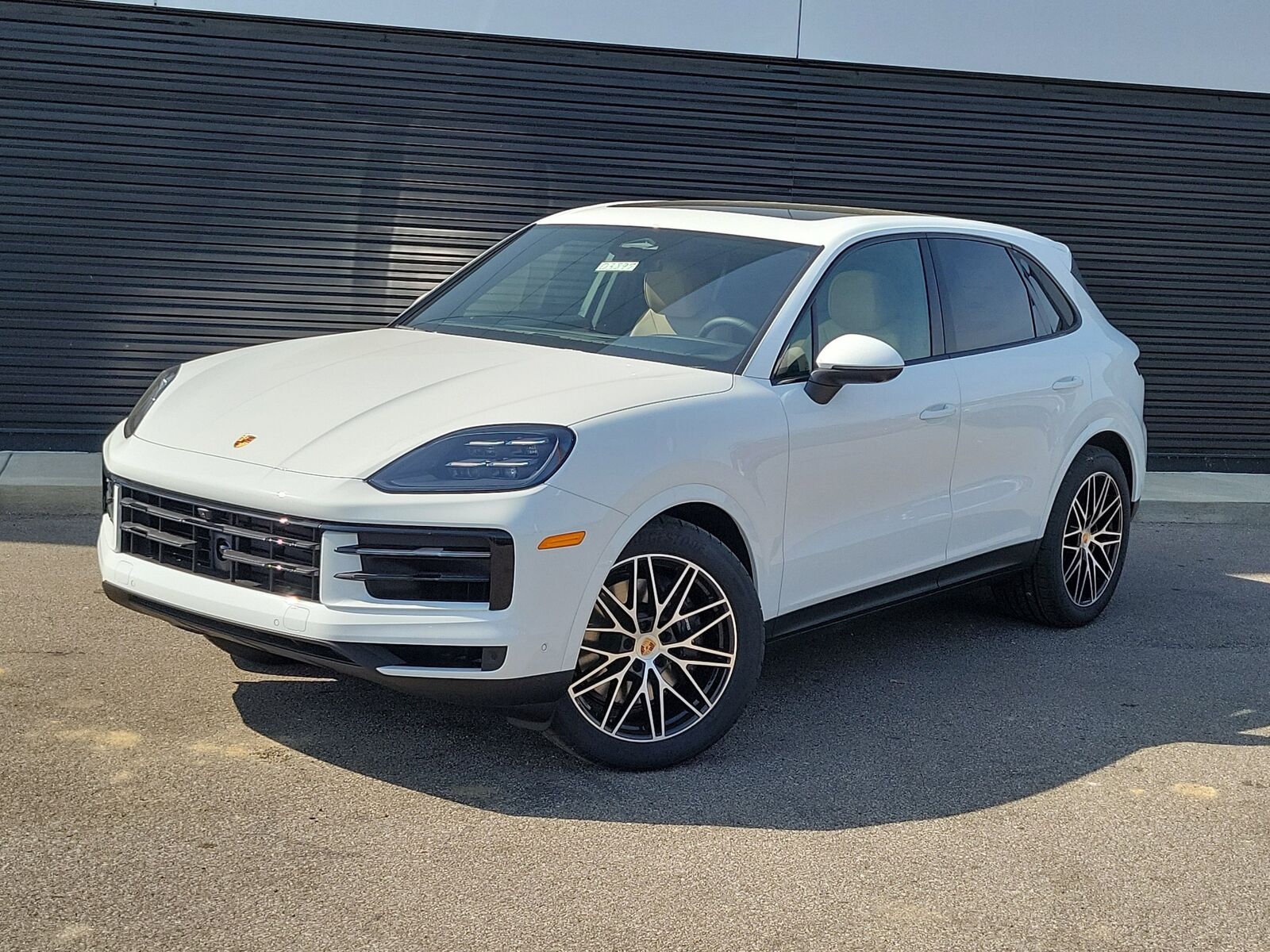 2026 PORSCHE Cayenne