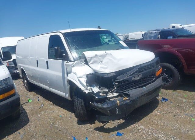 2017 CHEVROLET Express