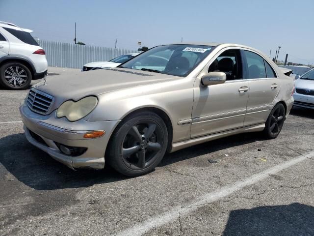 2005 MERCEDES-BENZ C-Class