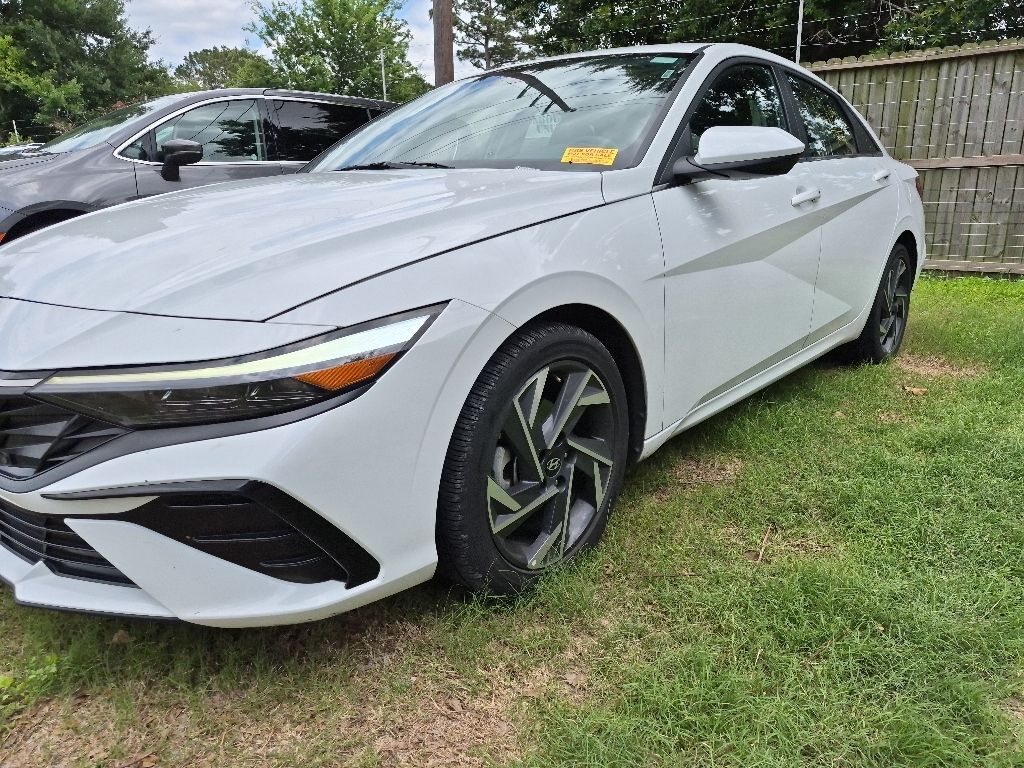 2025 HYUNDAI Elantra