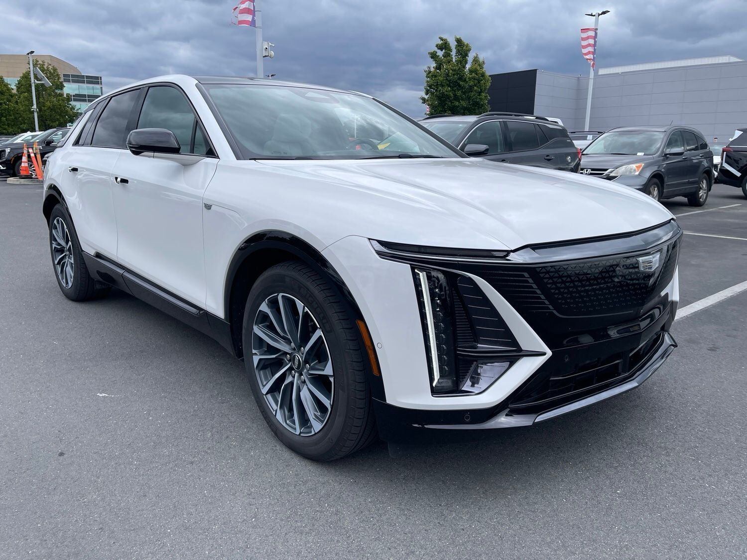 2024 CADILLAC Lyriq
