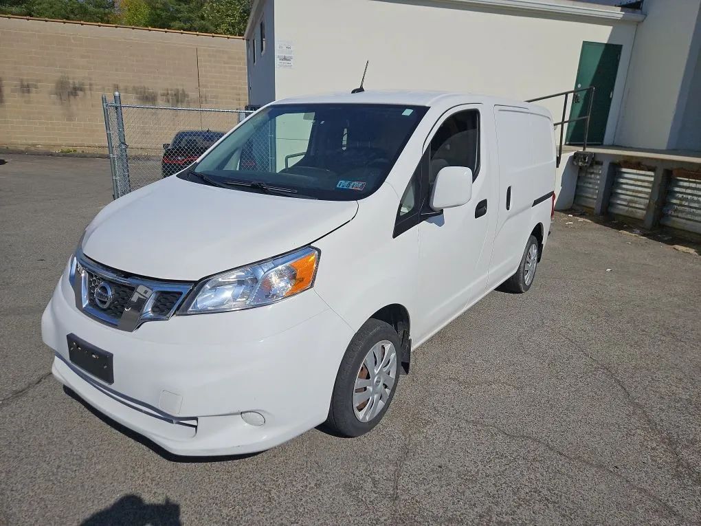 2018 NISSAN NV200