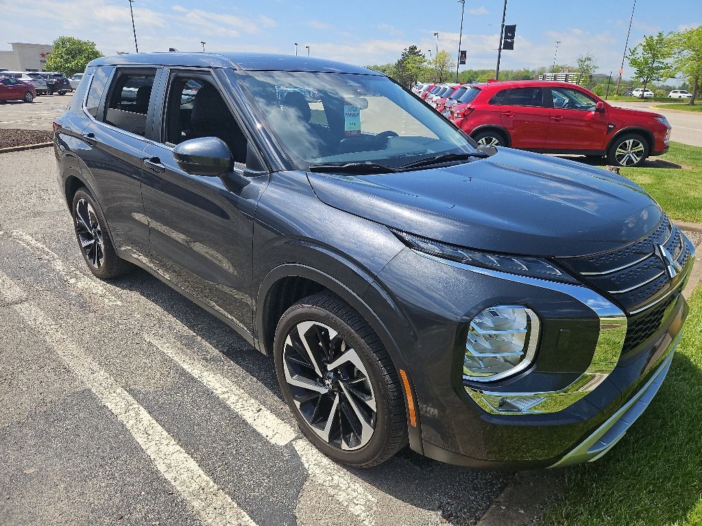 2024 MITSUBISHI Outlander