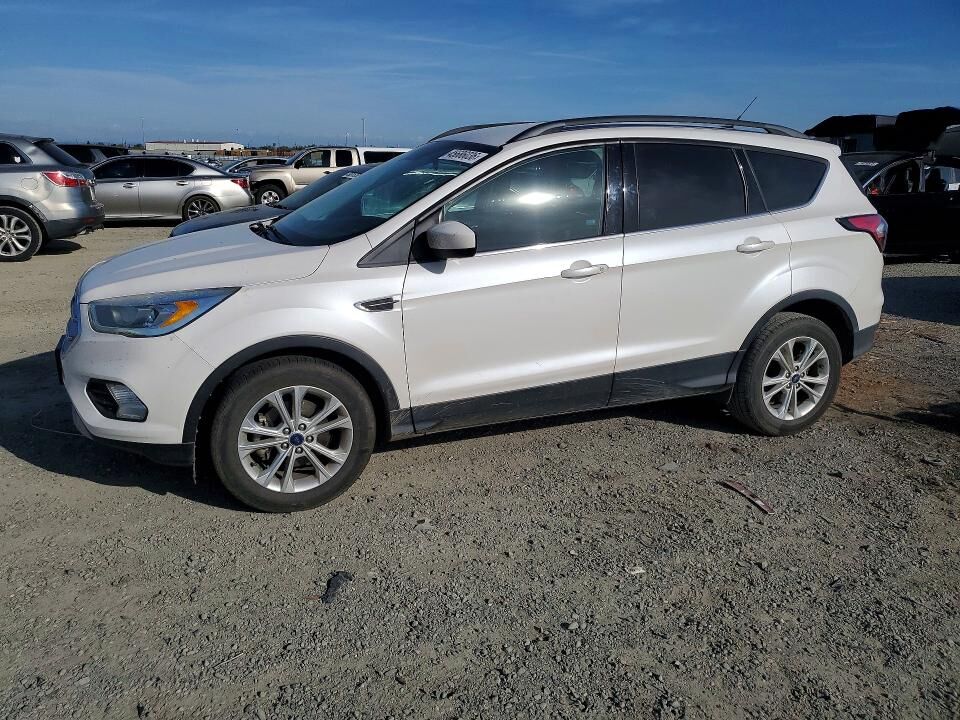 2017 FORD Escape
