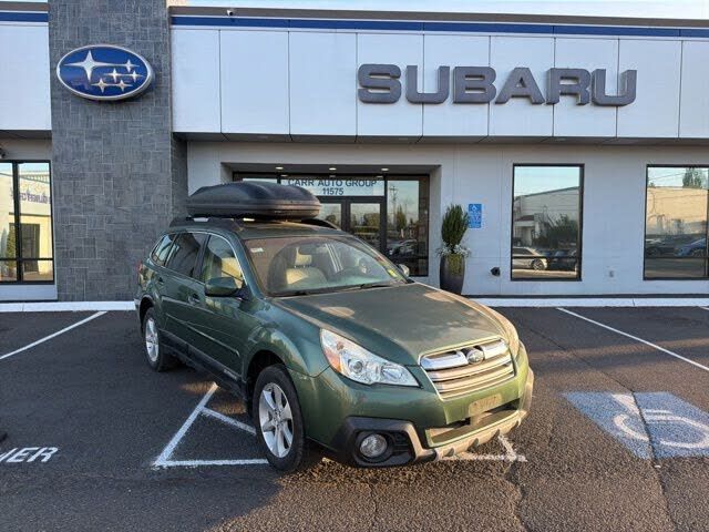 2013 SUBARU Outback