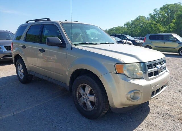 2010 FORD Escape