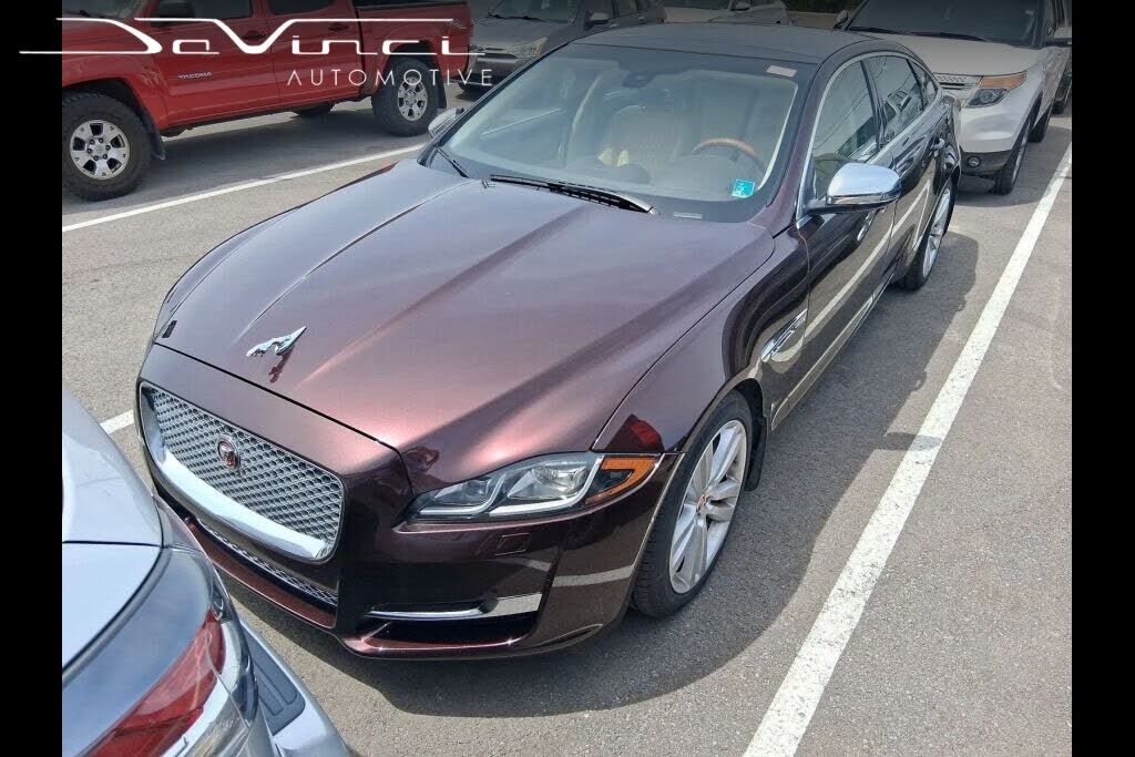 2016 JAGUAR XJ