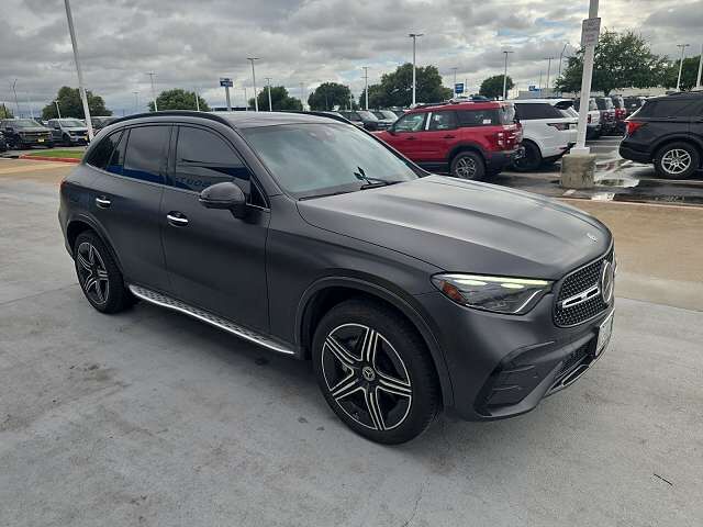 2025 MERCEDES-BENZ GLC-Class