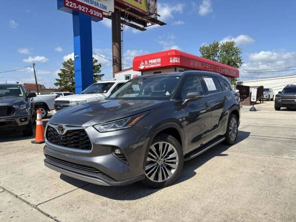 2022 TOYOTA Highlander