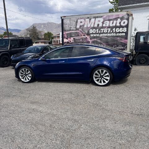 2018 TESLA Model 3