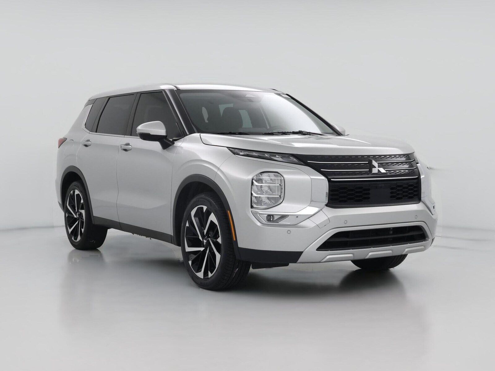 2023 MITSUBISHI Outlander