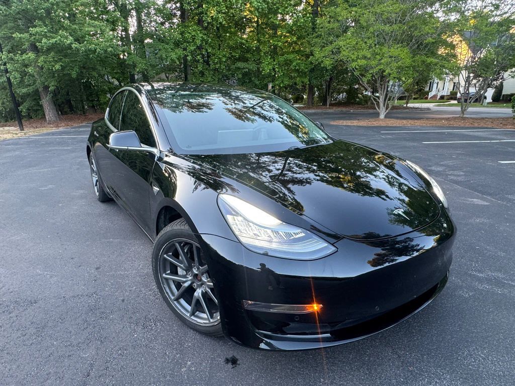 2018 TESLA Model 3