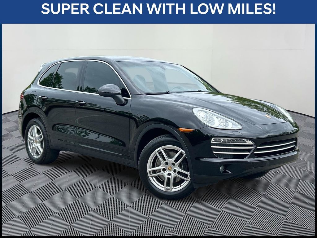 2014 PORSCHE Cayenne