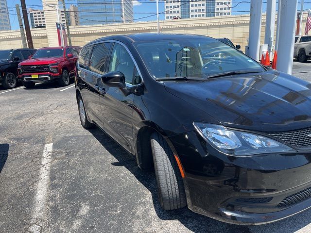 2024 CHRYSLER Voyager