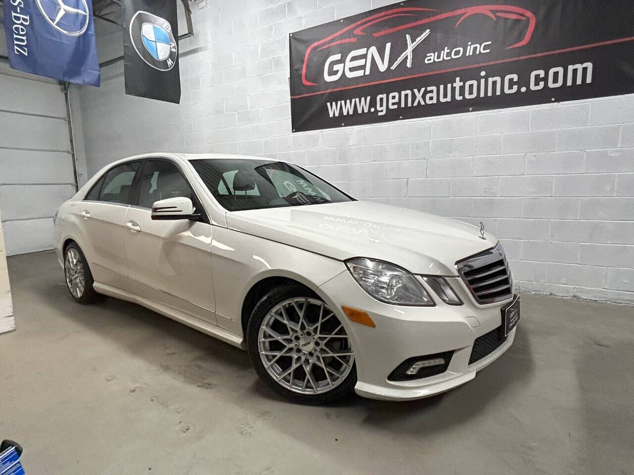 2011 MERCEDES-BENZ E-Class