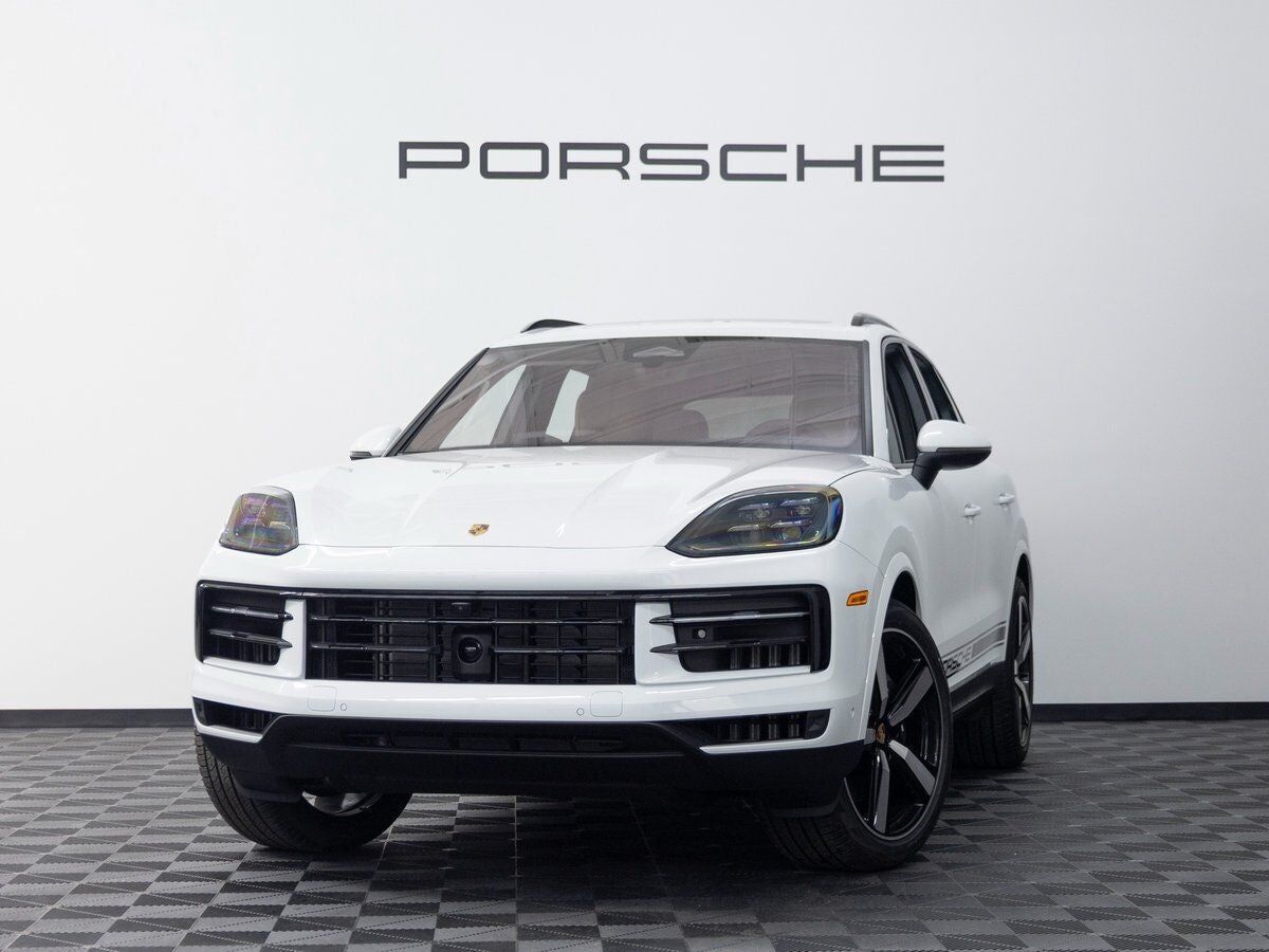 2026 PORSCHE Cayenne