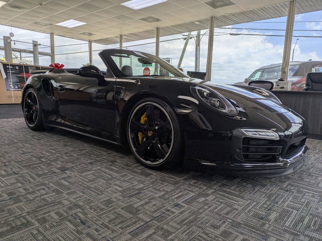 2016 PORSCHE 911