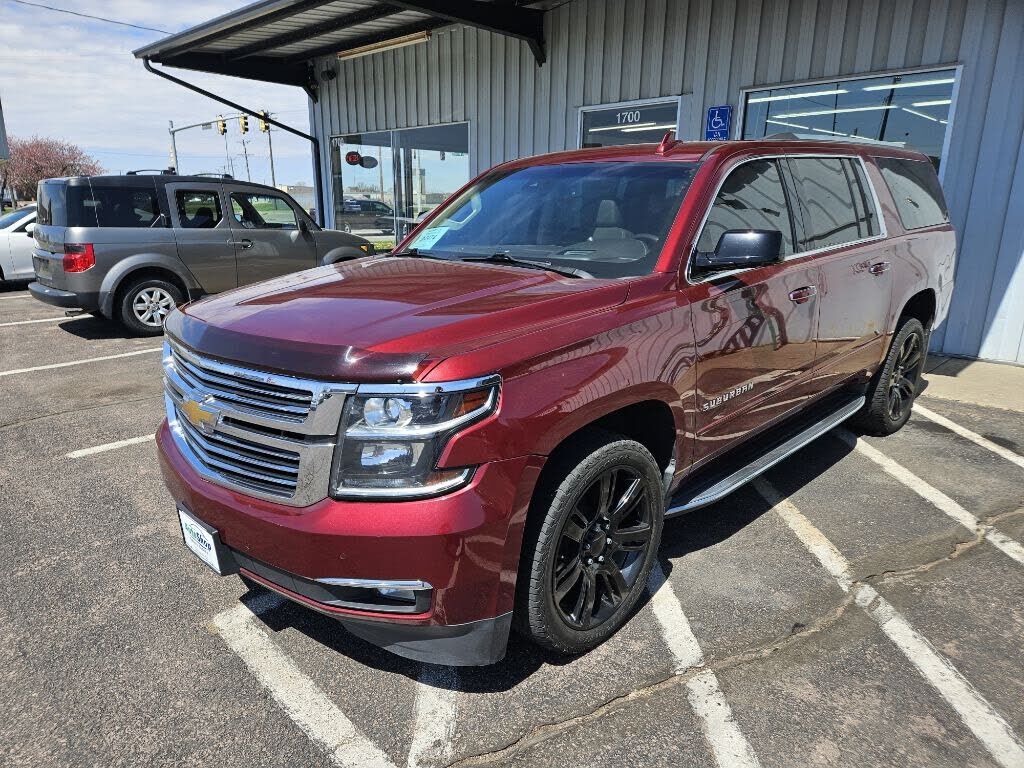 2017 CHEVROLET Suburban