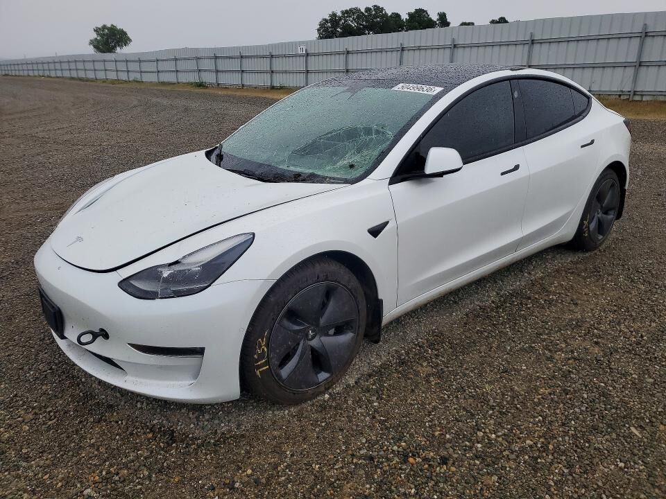 2022 TESLA Model 3