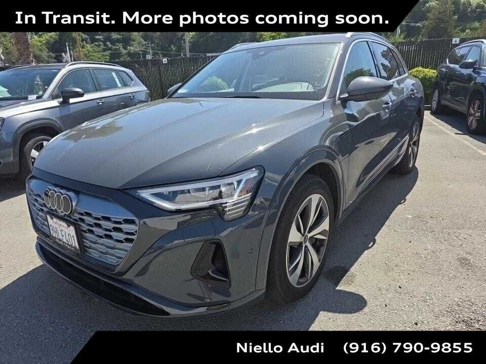 2024 AUDI Q8