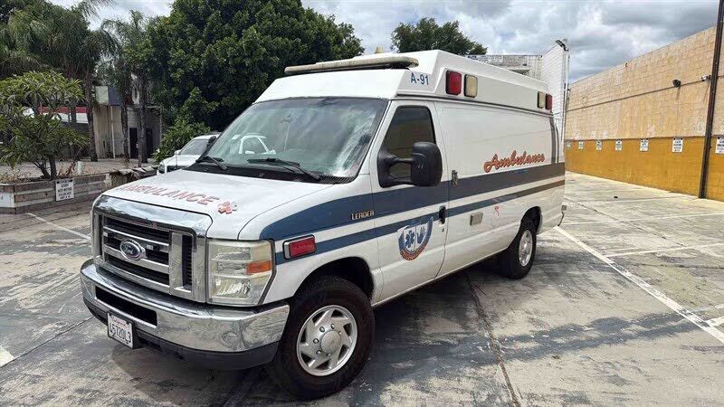 2014 FORD E-350