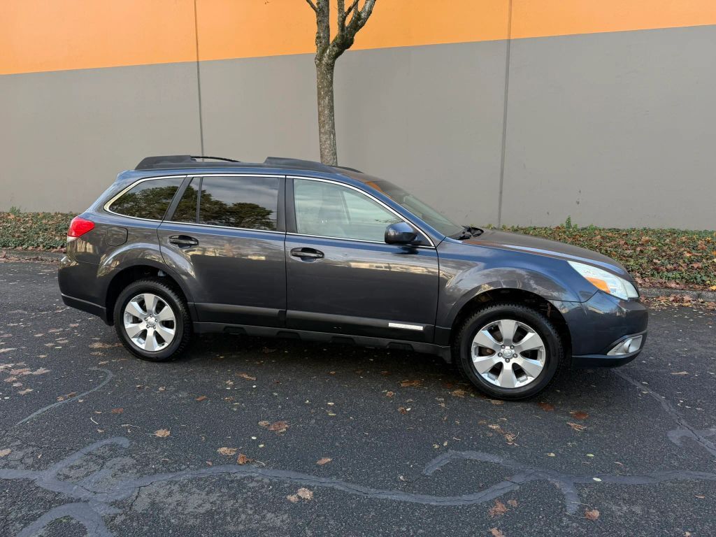 2014 SUBARU Outback