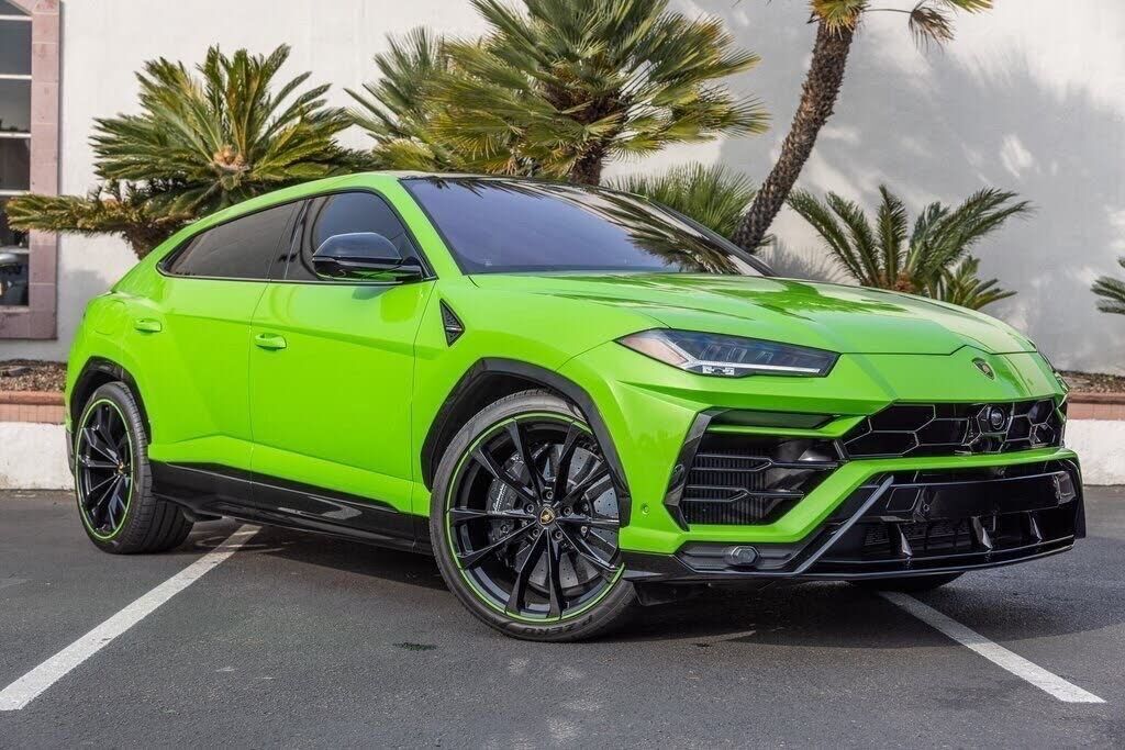 2021 LAMBORGHINI URUS