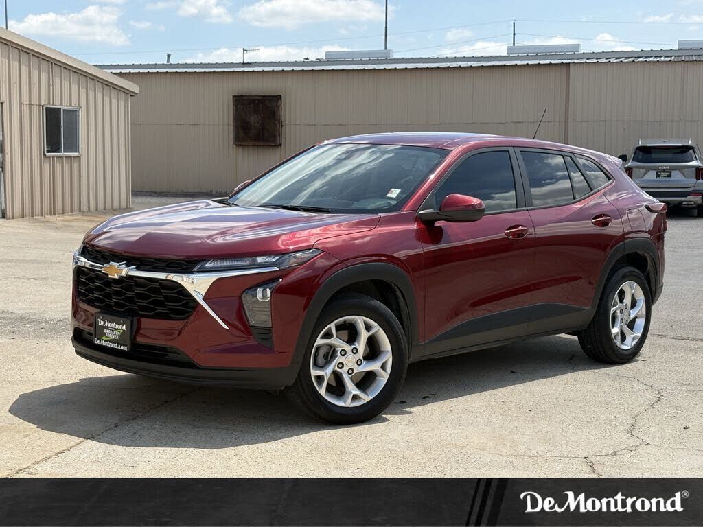 2024 CHEVROLET Trax
