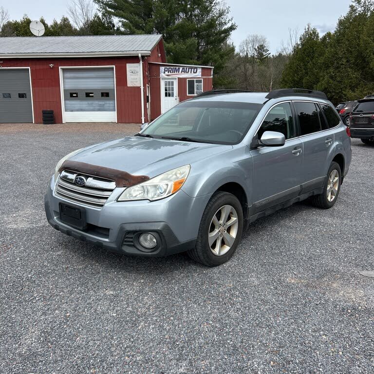 2013 SUBARU Outback