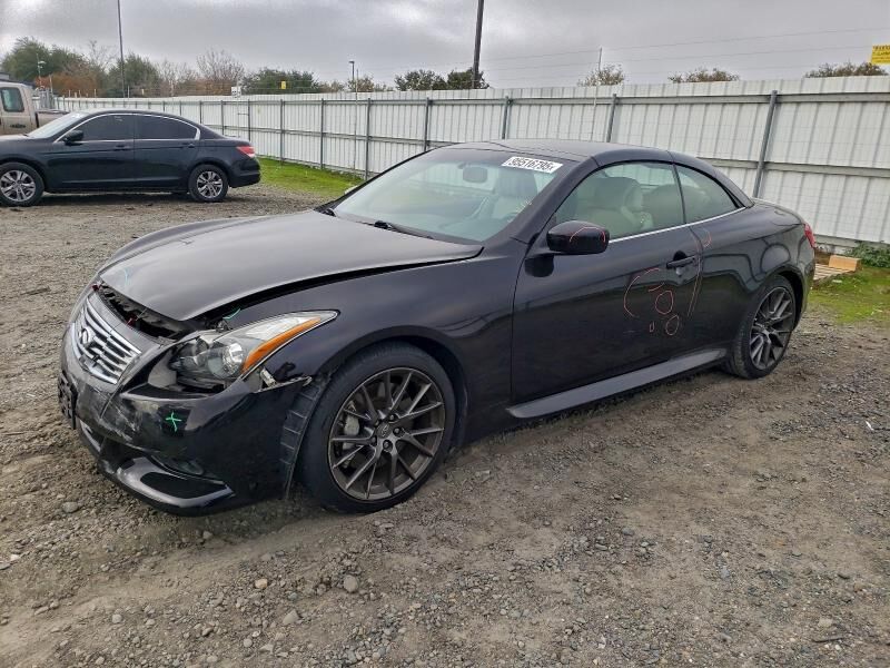2013 INFINITI G37