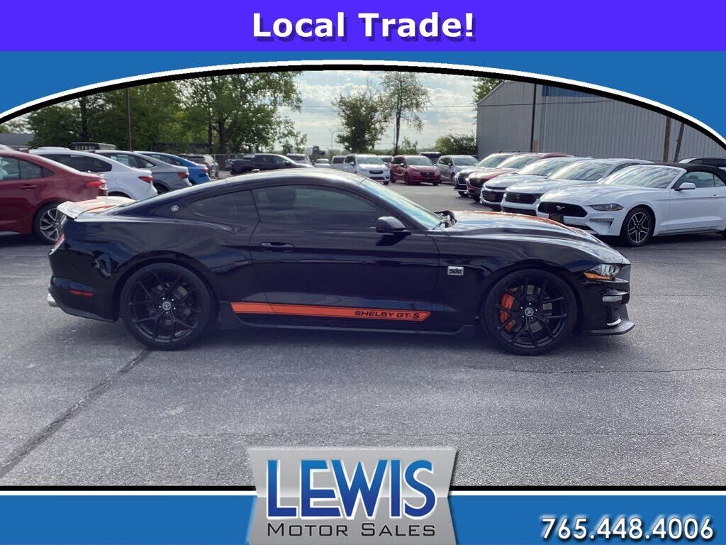 2019 FORD Mustang