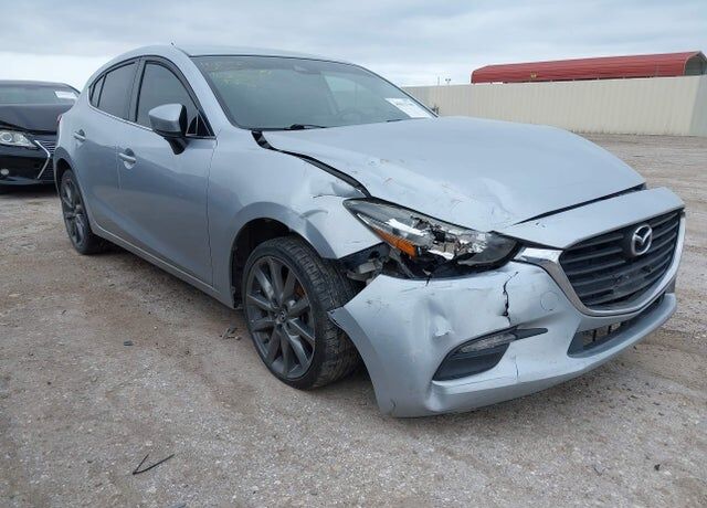 2018 MAZDA Mazda3