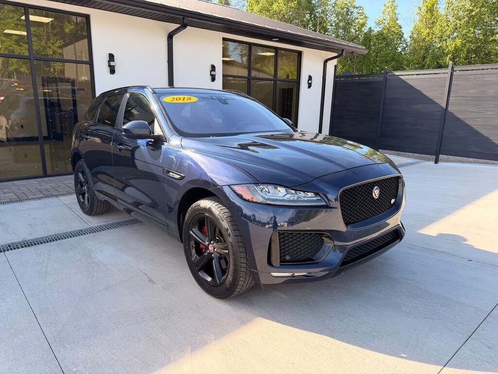 2018 JAGUAR F-Pace